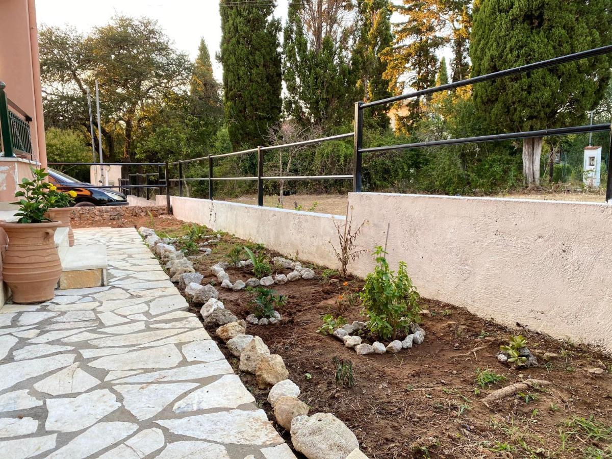 Ivy House Modern Life Near Corfu Town Apartment คอนโตกาลิ ภายนอก รูปภาพ